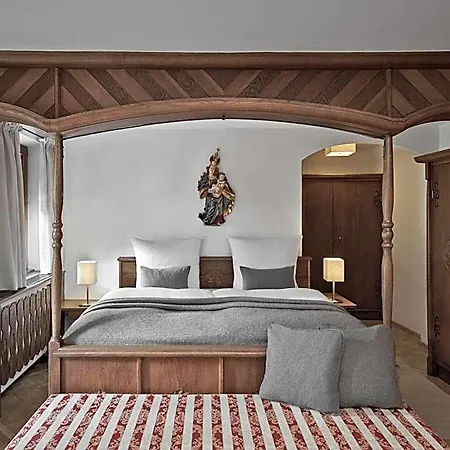 Goldener Greif 4*