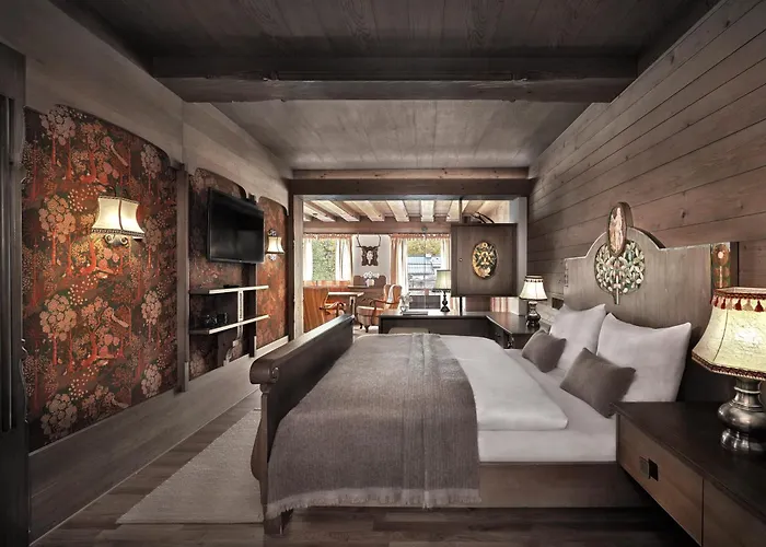 Goldener Greif Hotel 4*