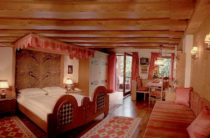 Отель Goldener Greif Кицбюэль