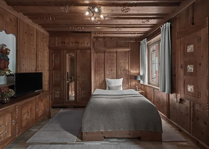 غولدنر غريف 4*