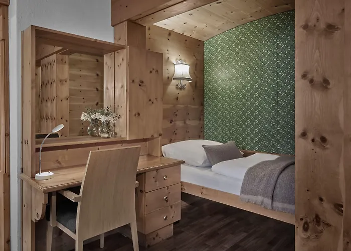 غولدنر غريف فندق 4*